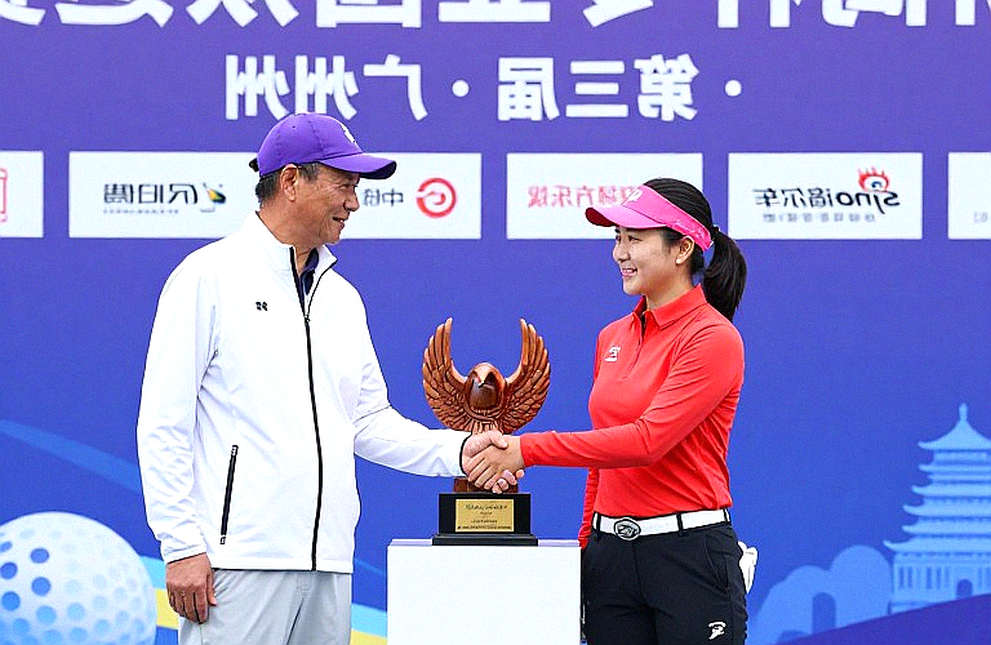 Tiếng Gió Vẫn Giữ Nhịp: Hành Trình 30 Năm Viết Về Golf Từ Trong Lòng Sân Đấu