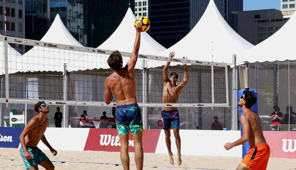 Ba Lan giữ ngôi vô địch châu Âu sau bốn set: đọc lại chung kết EuroVolley 2026 bằng khoảng cách, nhịp chuyển đổi và những điểm khác biệt nhỏ