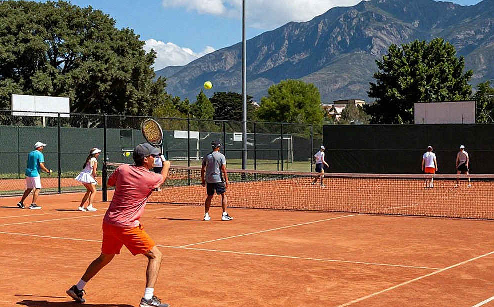 Sonay Kartal hạ Elina Svitolina để lần đầu vào bán kết WTA 1000 tại Vũ Hán