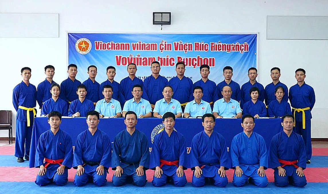 Khi sân cỏ vắng lặng, dữ liệu bắt đầu ghi bàn: Bài học từ khủng hoảng truyền thông thể thao 2026-2026 Khi sân cỏ vắng lặng, dữ liệu bắt đầu ghi bàn: Bài học từ khủng hoảng truyền thông thể thao 2026-2026