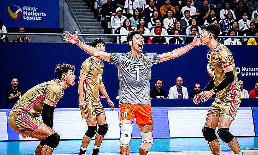 Emiliano Gómez đến Monterrey giữa tuần Clásico Regio: câu hỏi về nhịp thi đấu dưới thời Vucetich