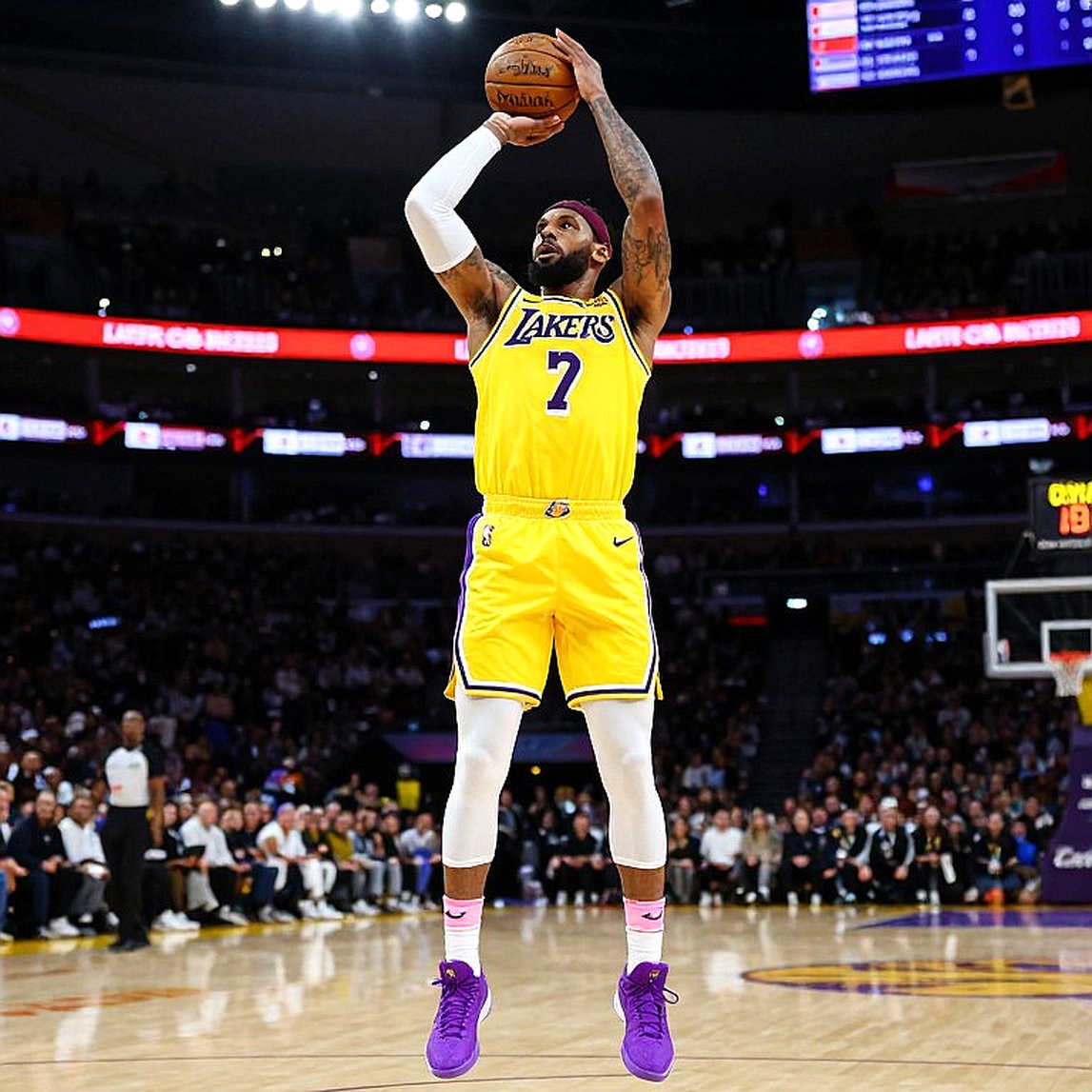 Kyrie Irving Returns Into Houston's Trap: How the Blitz Exposed Dallas's Structural Flaw